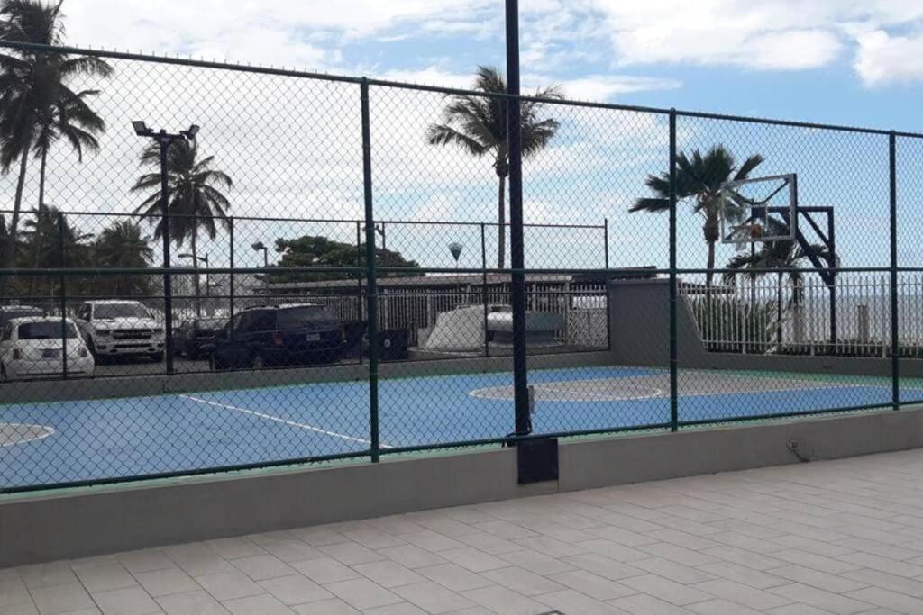 Isla Verde Beachfront With Pool- Near Foxwoods San Juan Exterior foto